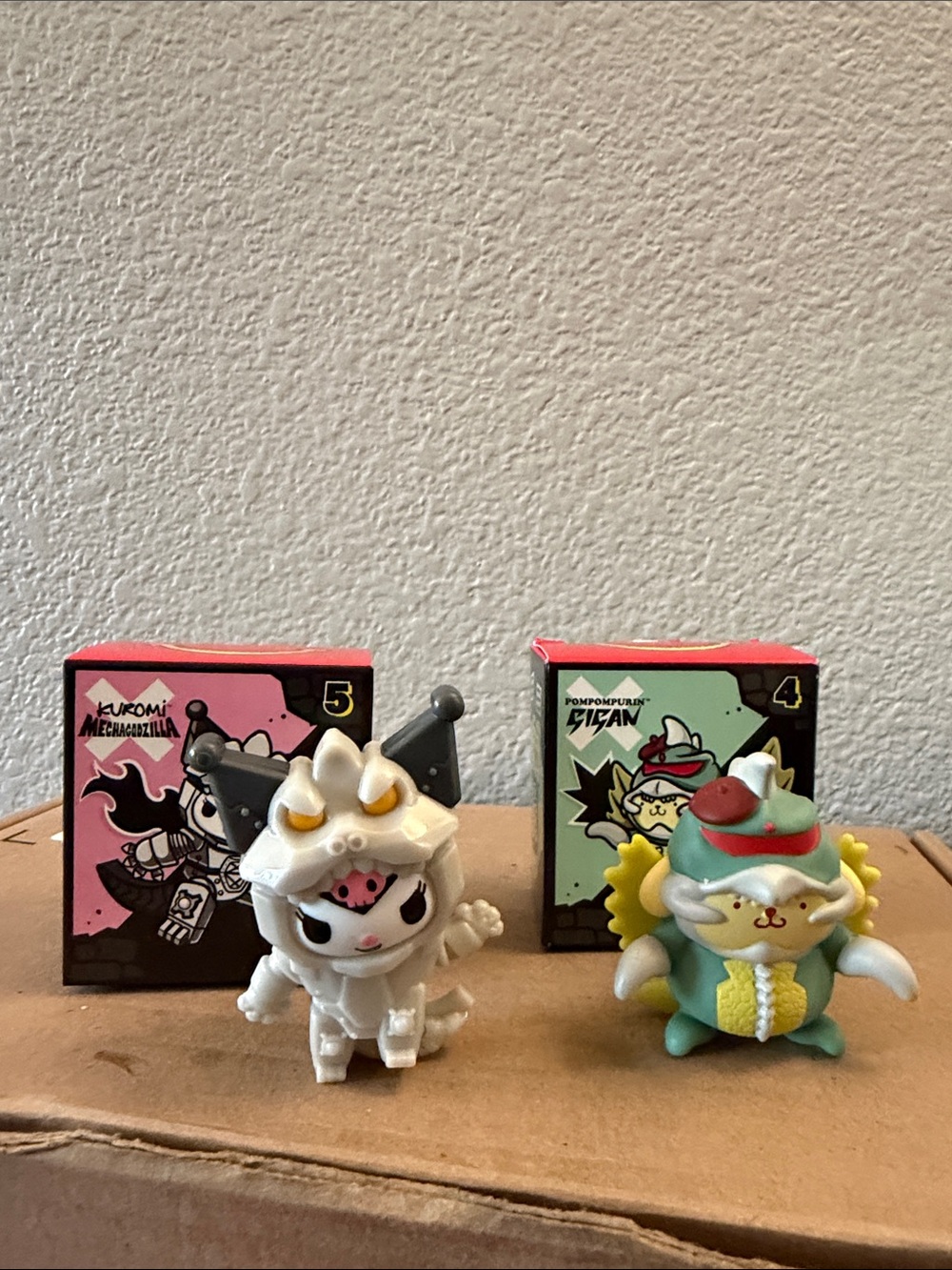 Sanrio Kuromi & Pompompurin Dragon Mini Figures - White, Black & Green